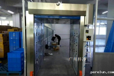 快速卷帘门货淋室图片